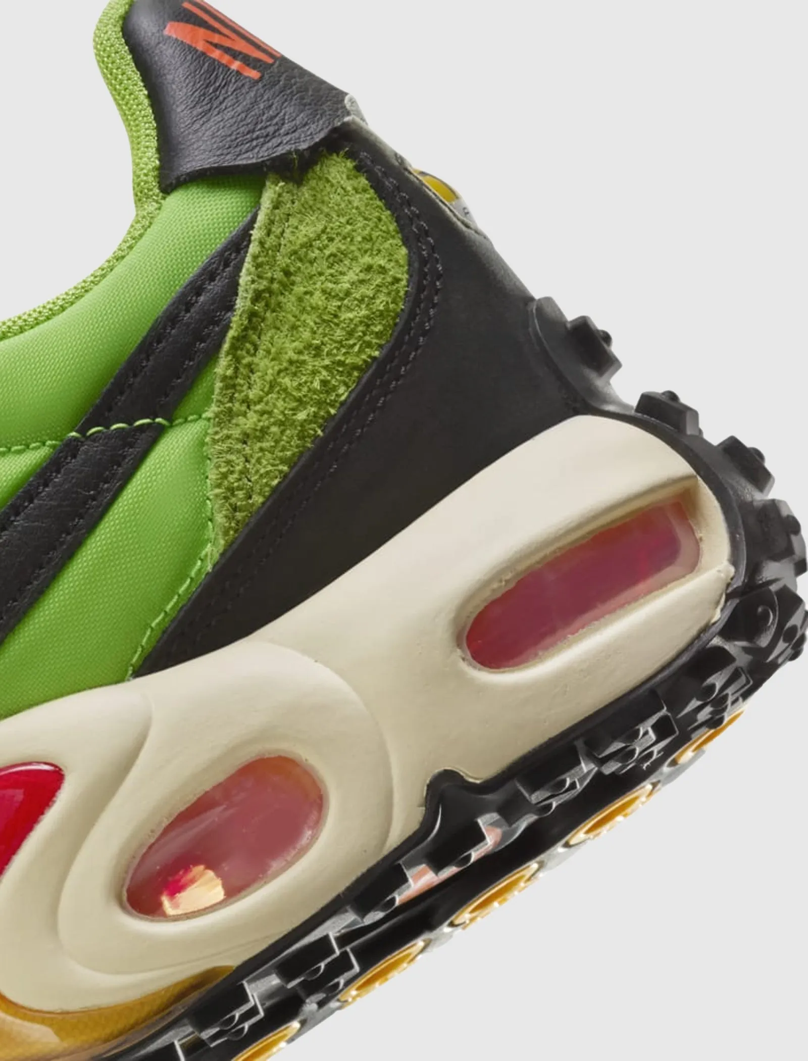 AIR MAX WAFFLE "ACTION GREEN"