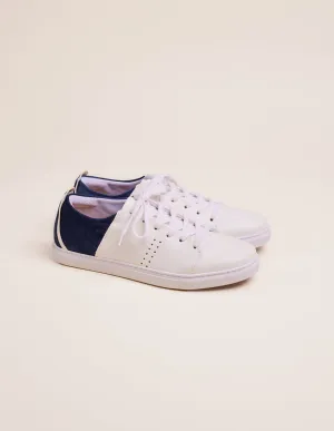 Baskets basses René - Cuir vegan blanc et velours marine