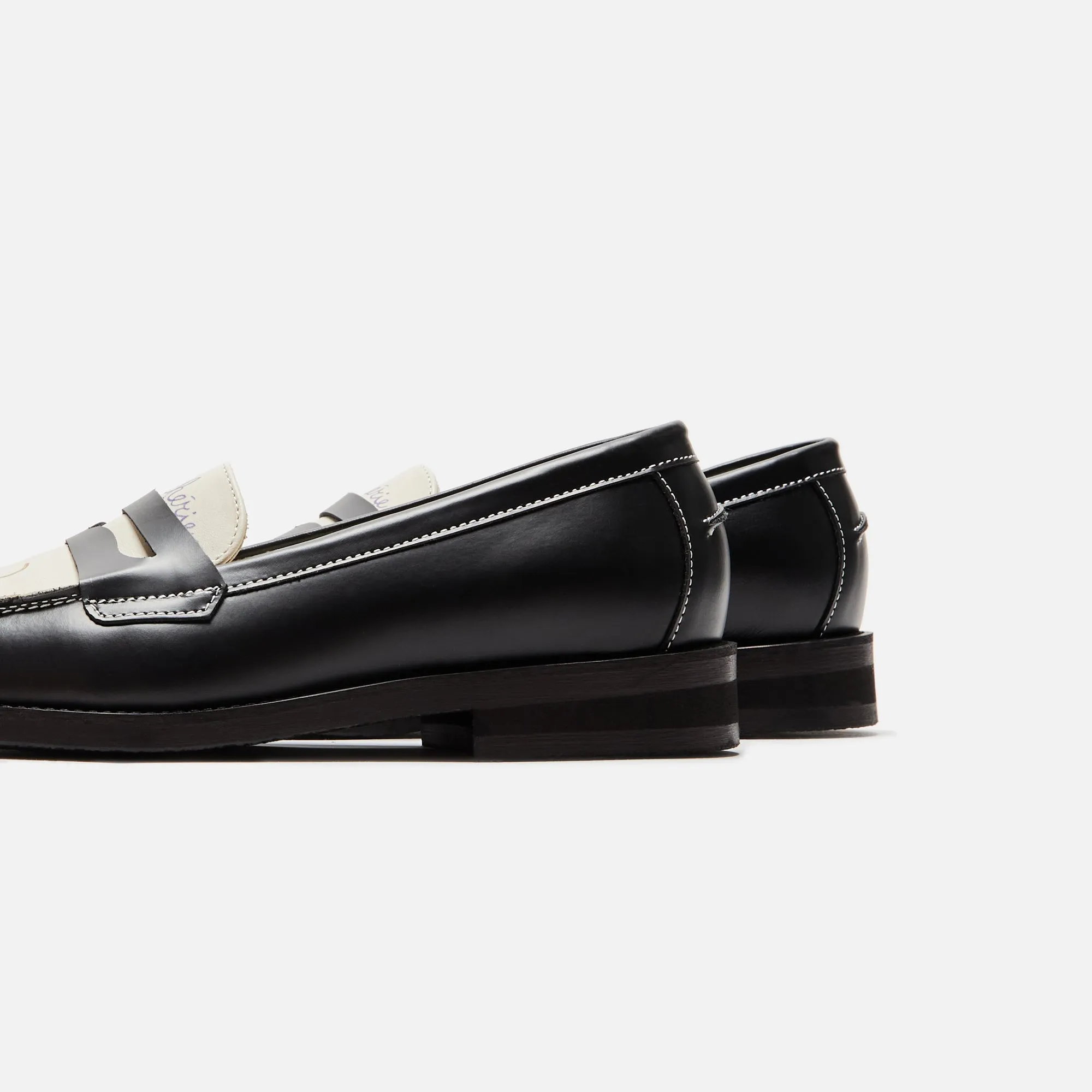 DUKE   DEXTER WMNS Wilde Cherry Penny Loafer - Black / White