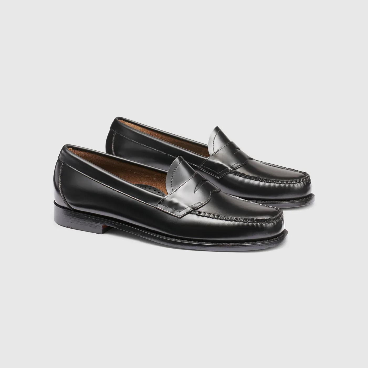 G.H. Bass Men's Logan Weejun Loafer in Black