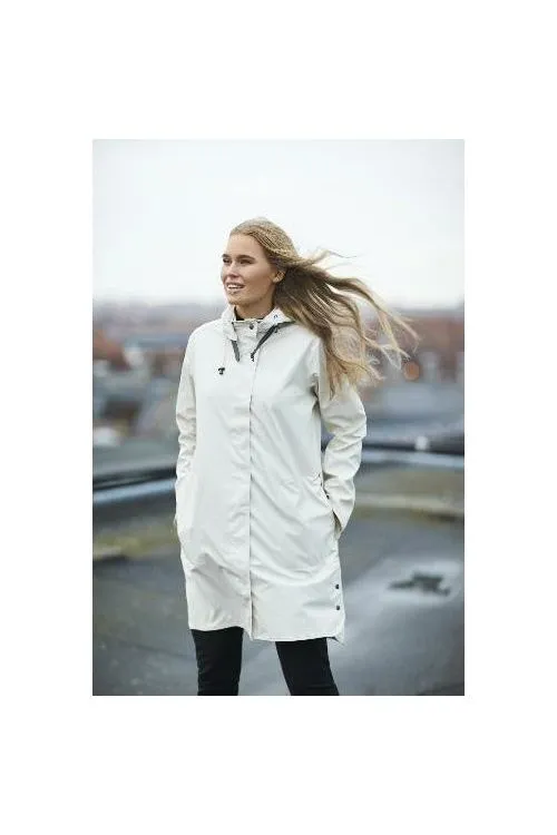 Ilse Jacobsen Hornbæk Rain 71 Hooded Rubberized Coat | Milk Creme 121