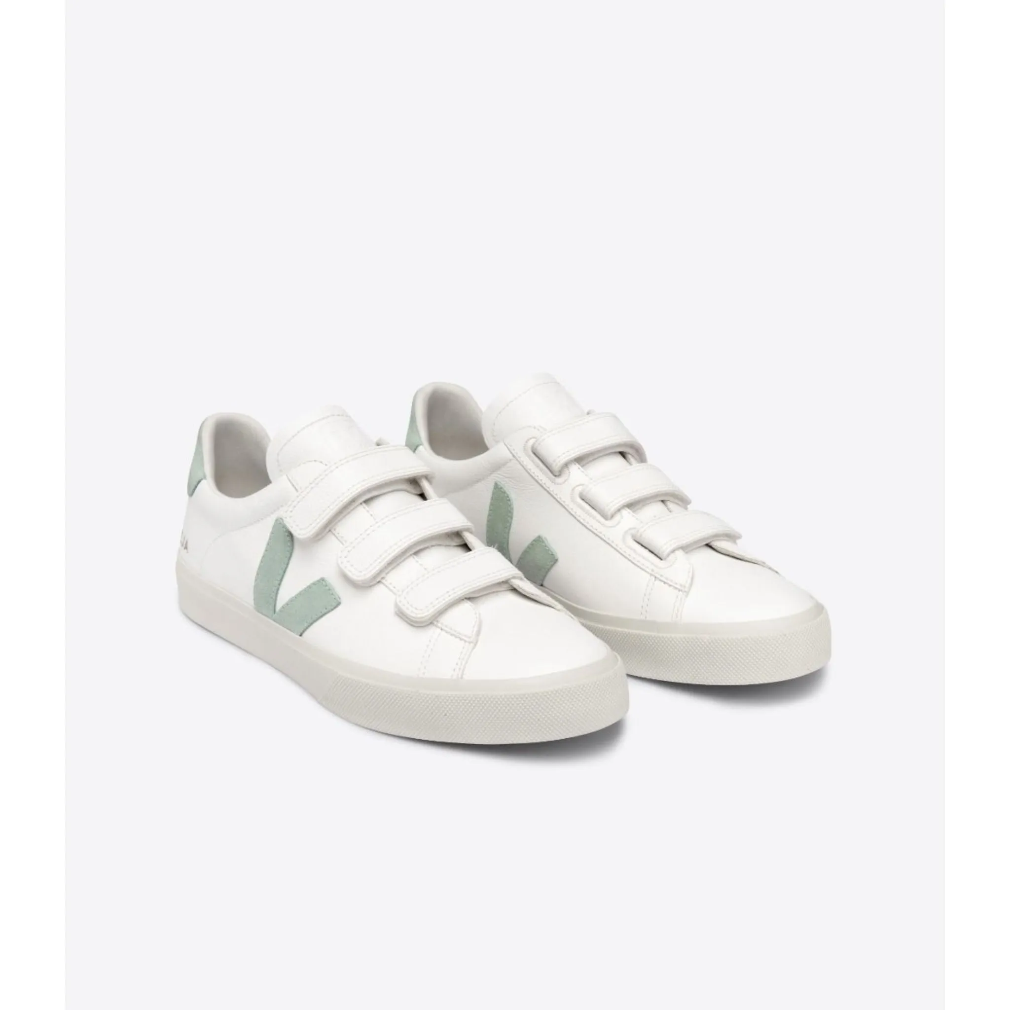 Veja Women’s Recife Chromefree Leather Trainer - White/Matcha